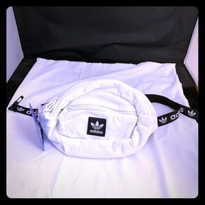 Adidas Classic Trefoil Fanny Pack 2 pocket waist